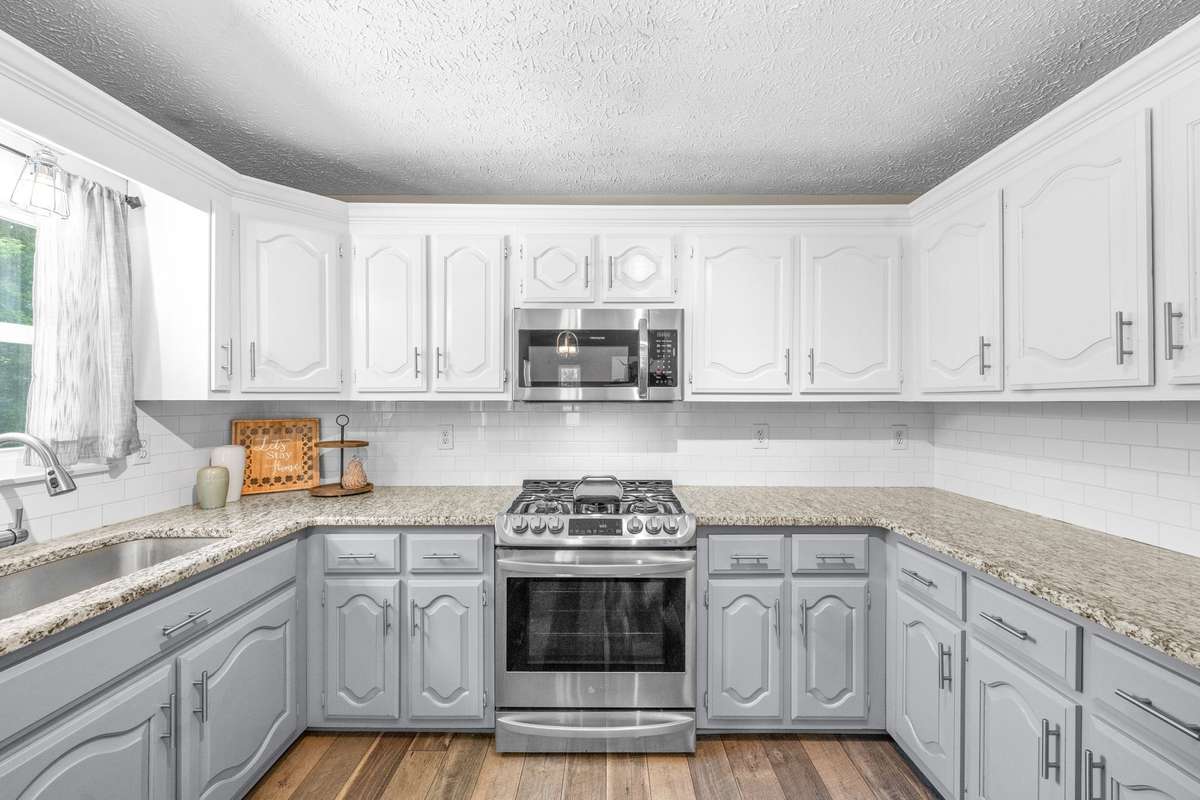 Large kitchen with plenty of cabinet space