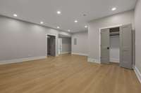 could be 6th bedroom with closet but no window