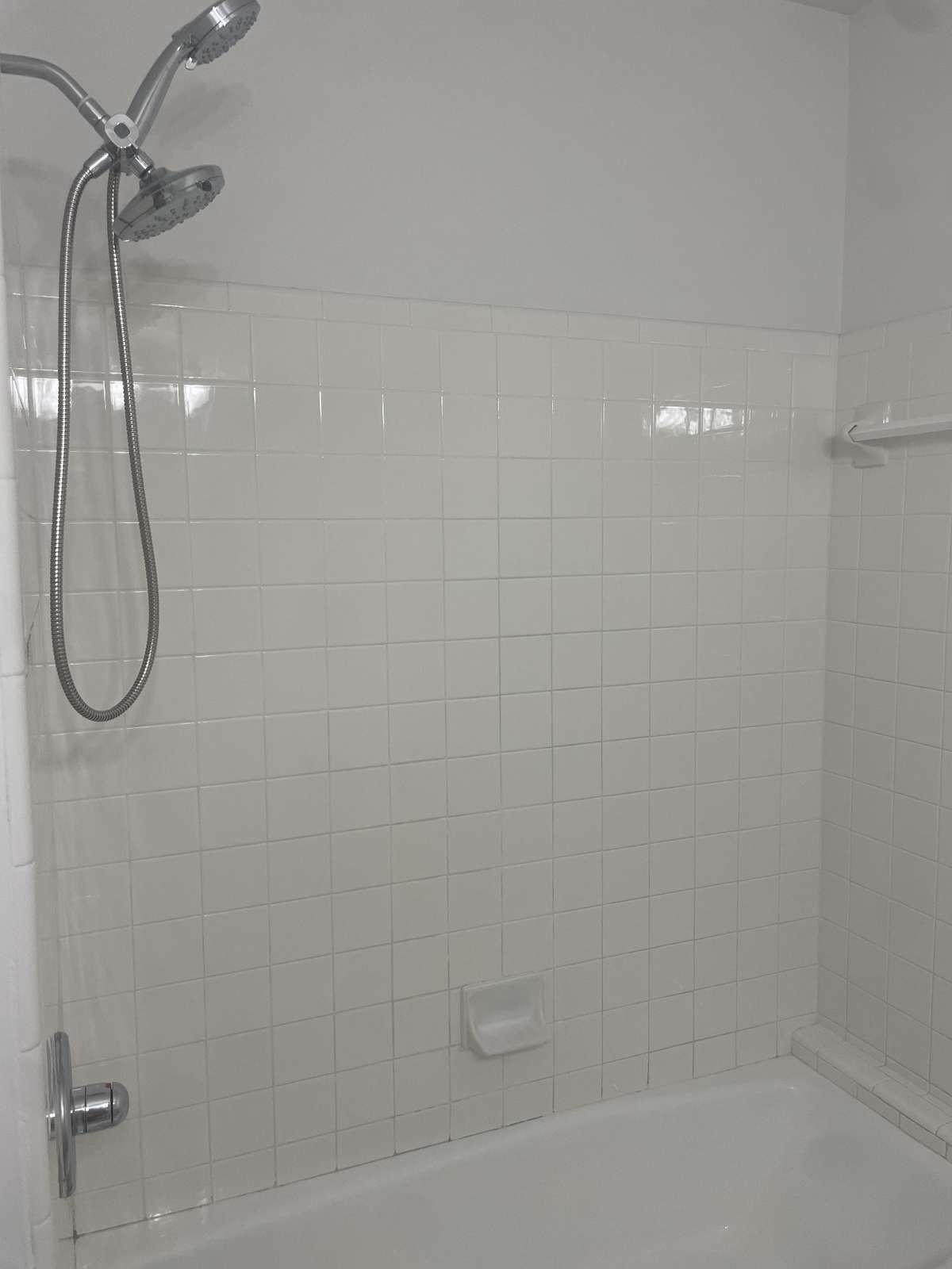 Bathroom 2 en suite bath