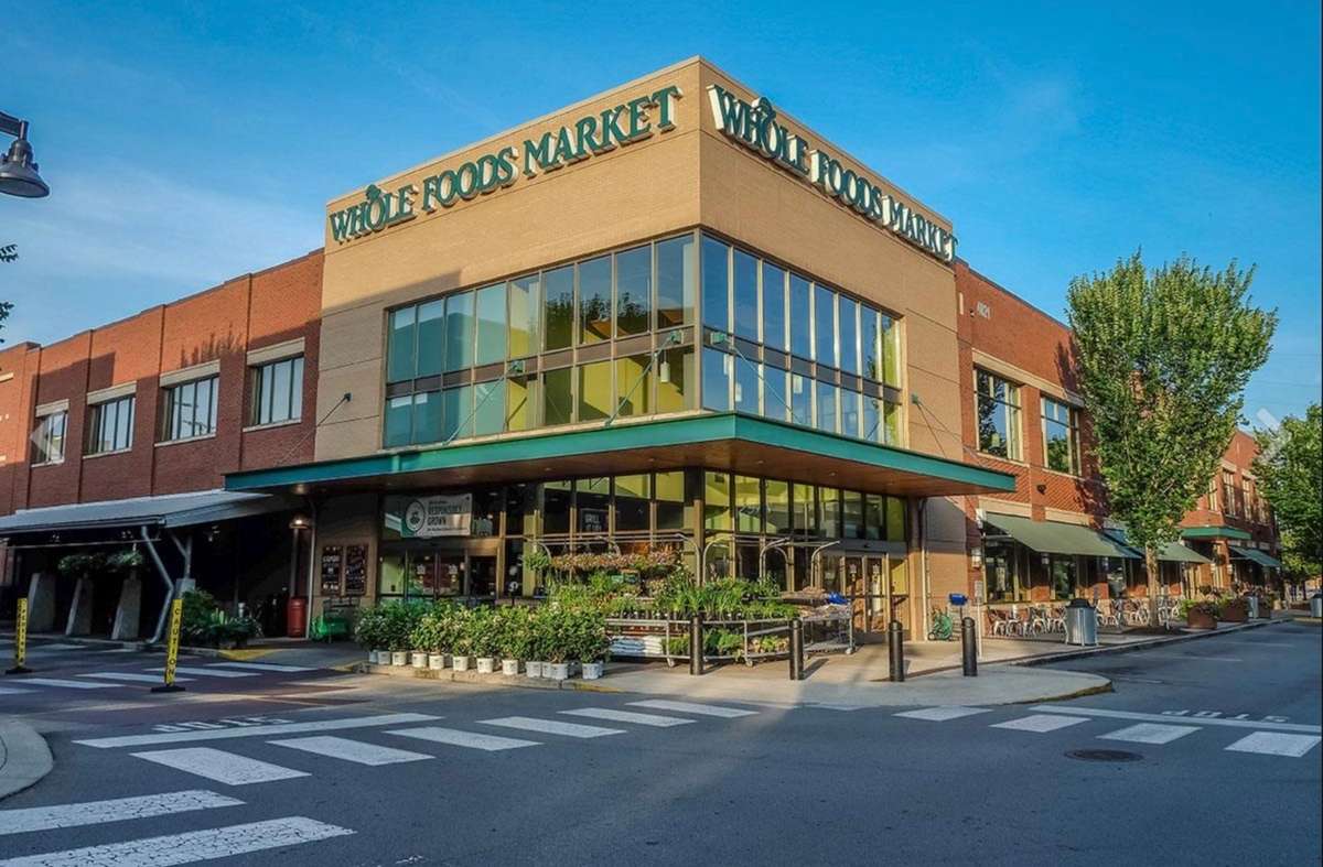 7 minute walk to Whole Foods Market