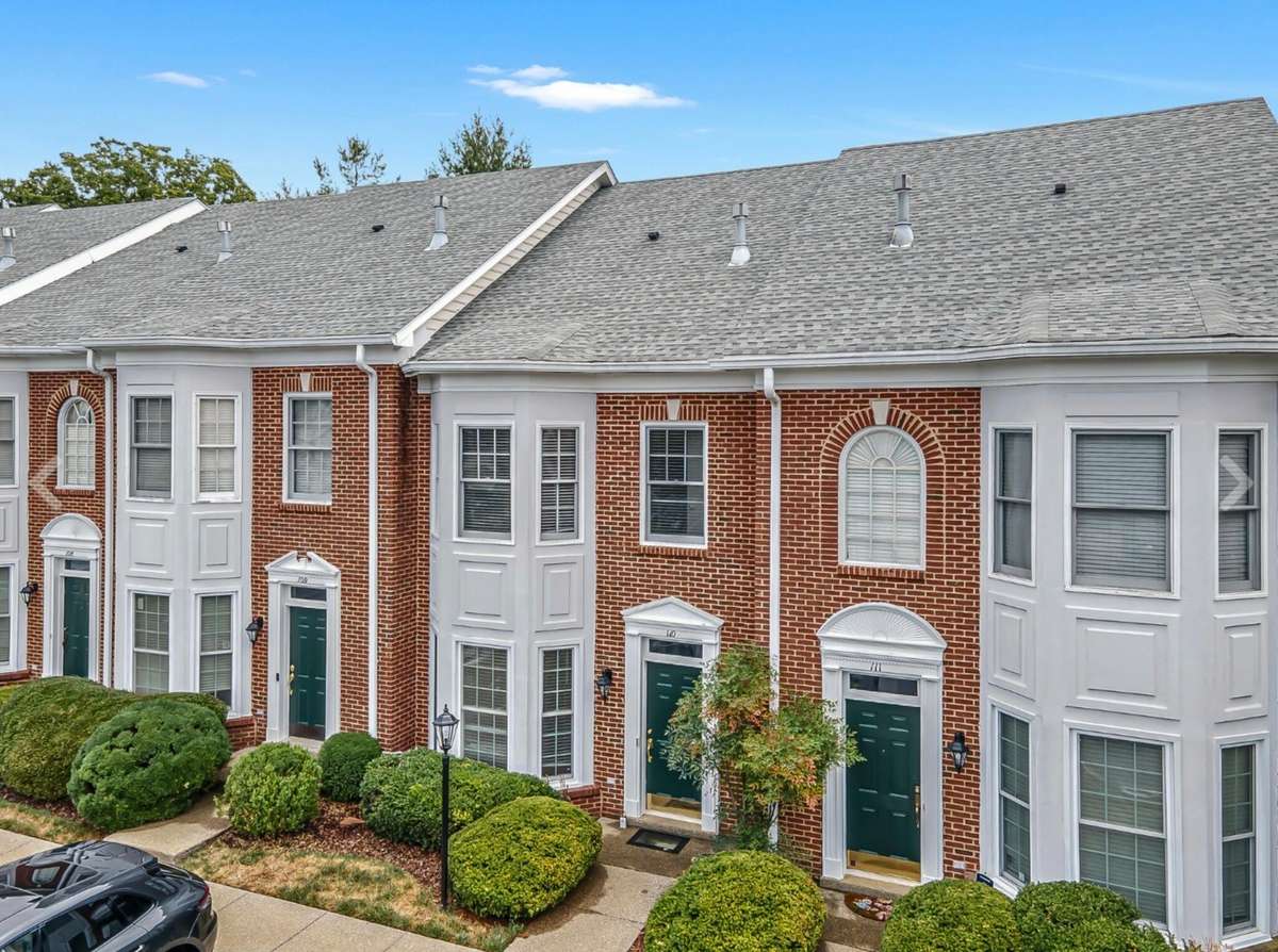 Beautifully maintained, small development