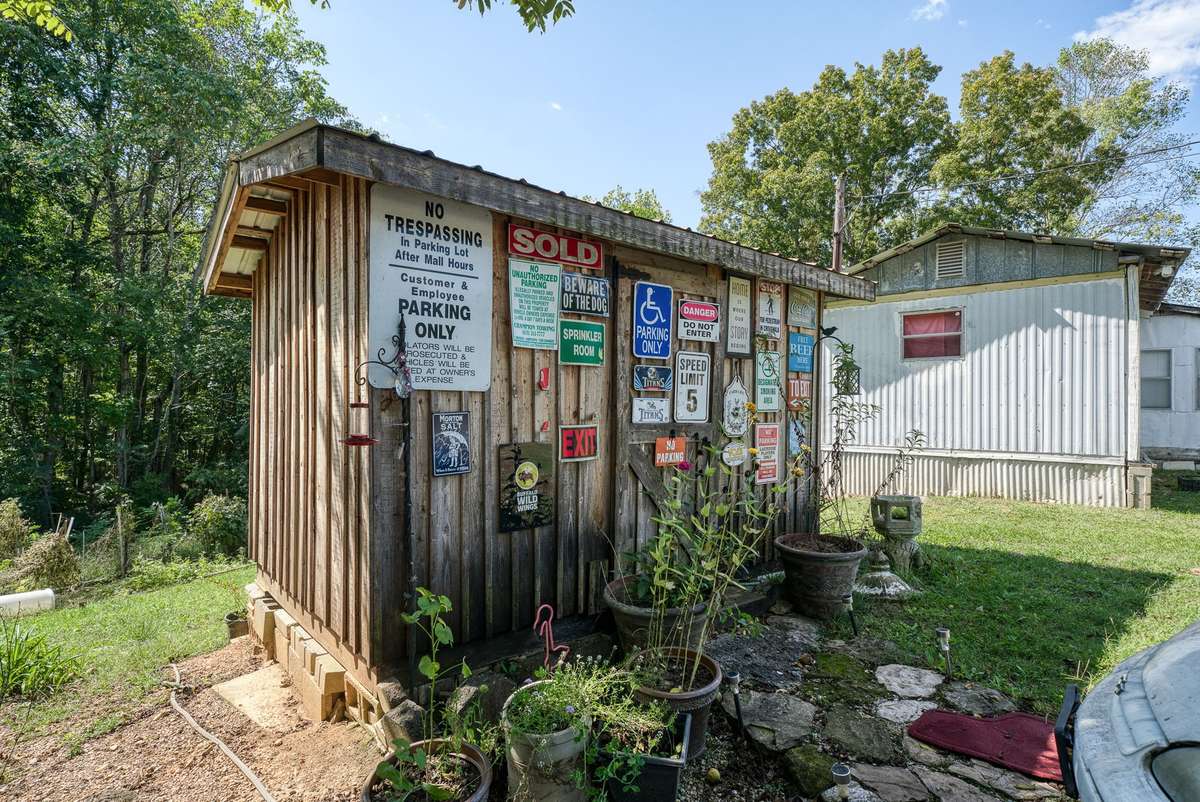 Shed