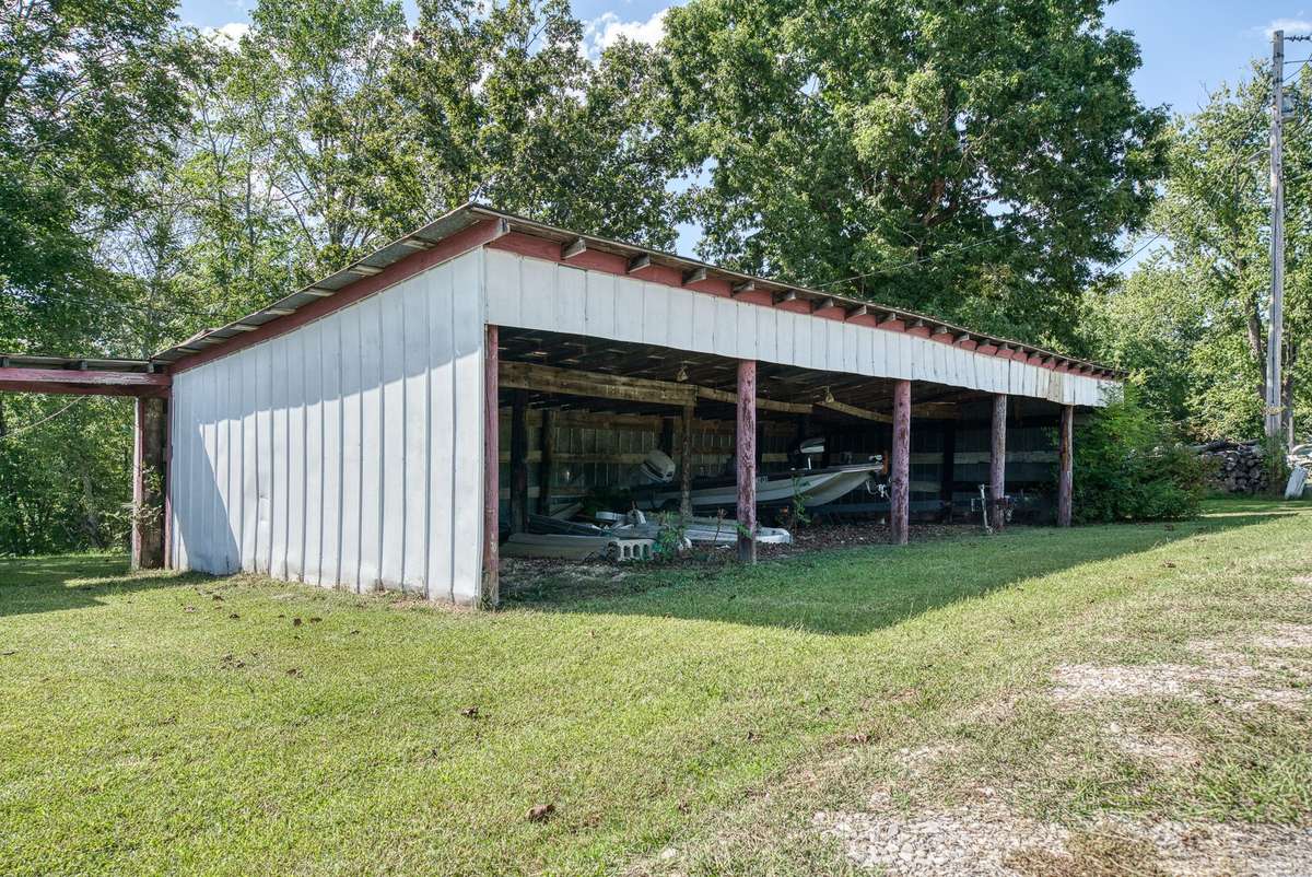 4 bay shed