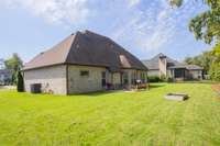 What a nice place to enjoy being outside!