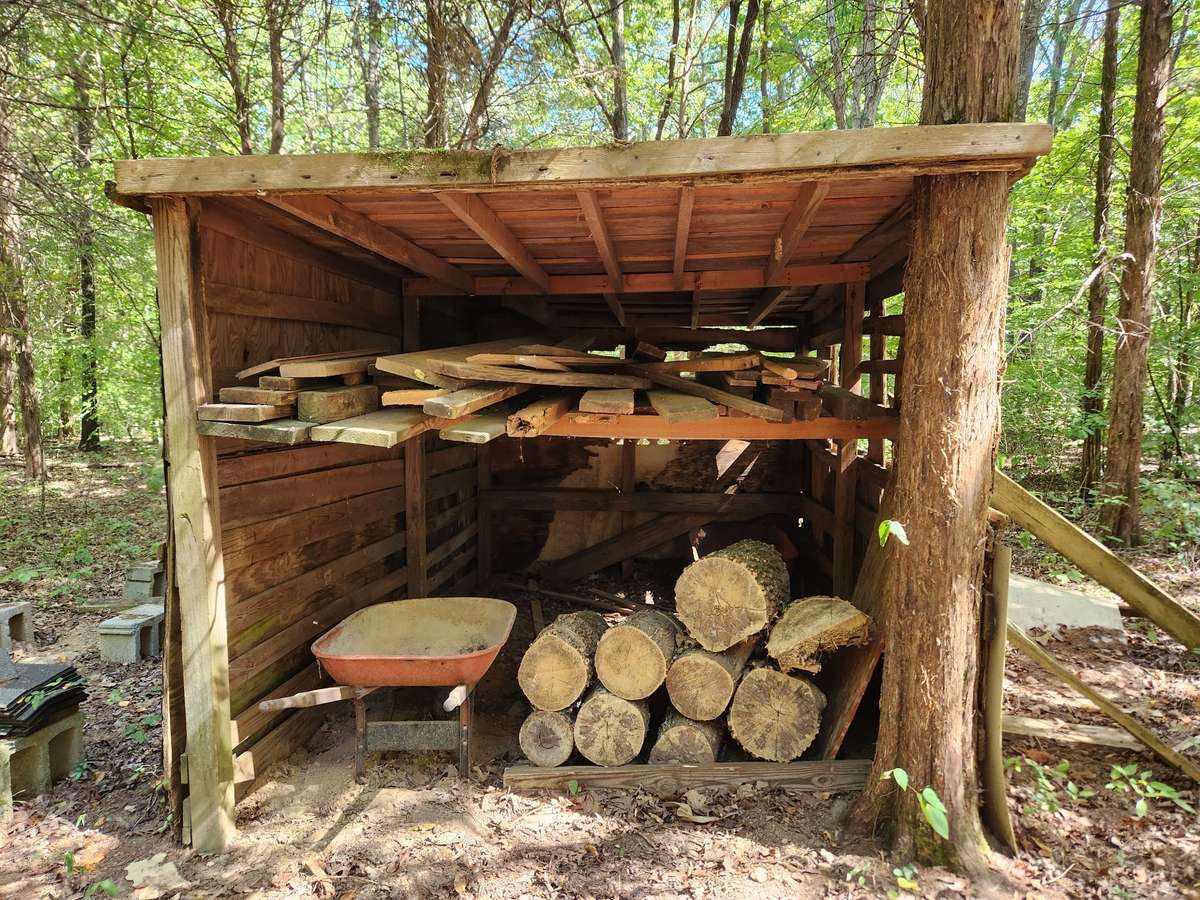 Lean-to