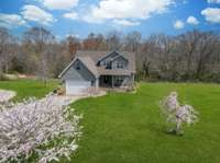 COMCAST Internet per Seller
Note: Green Grass Edits on Exterior Photos