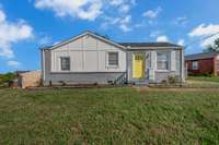Welcome to 1447 Dolan Rd near downtown Nashville!