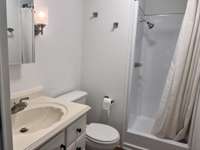 Master Suite Full Bathroom - shower has been reglazed and updated.