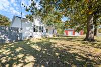 Welcome to 1318 Yellow Creek Rd in thriving Dickson, TN!!