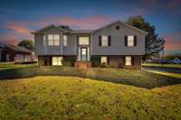 Move in Ready 926 Cranford Hollow Road just Minutes from Downtown Columbia and Spring Hill.