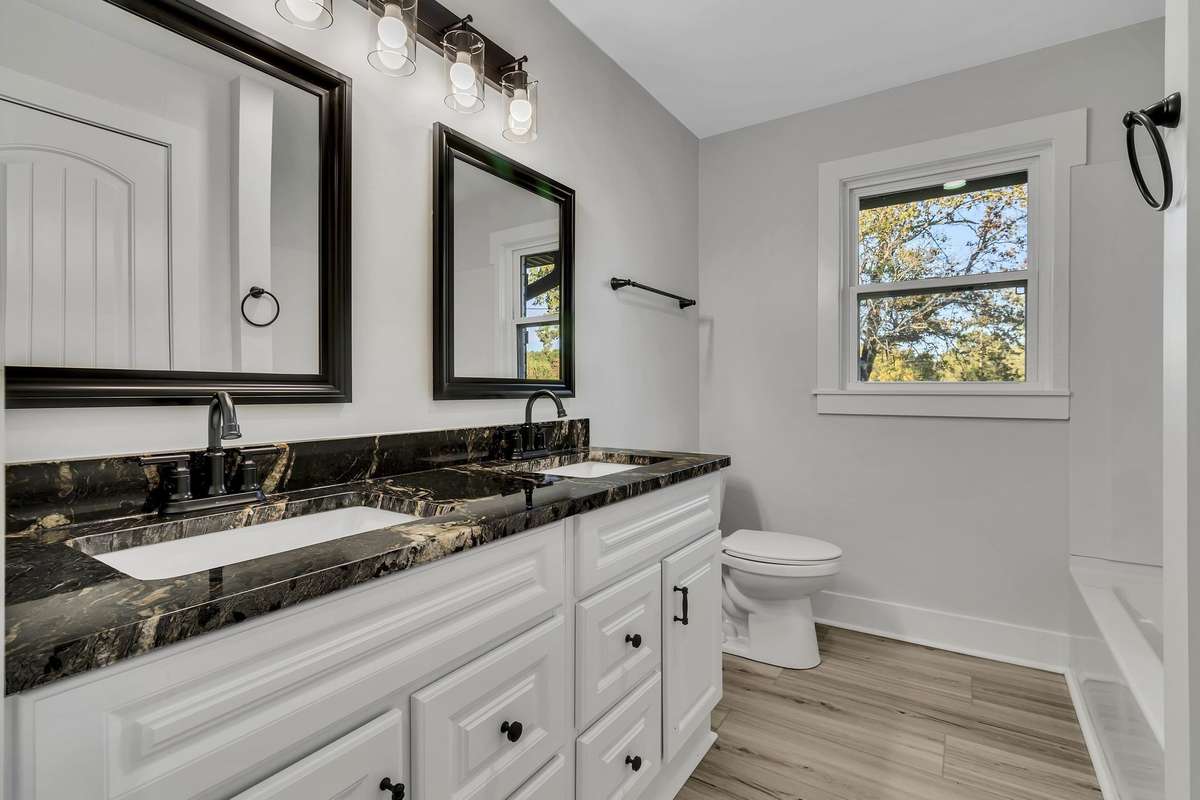 2nd bathroom