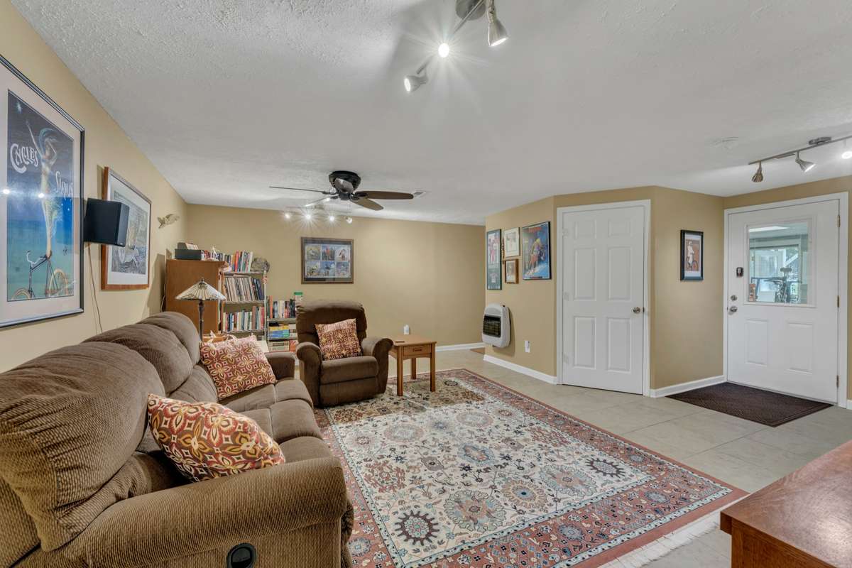 Here is the same view just with the bathroom and garage doors closed.
