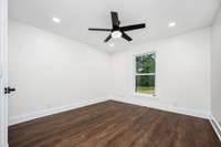 4th bedroom has full bath