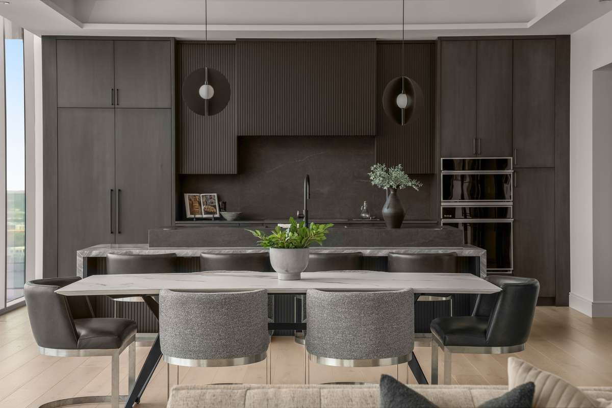Luxurious statement kitchen