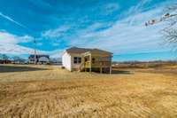 Look at the size of this backyard!
