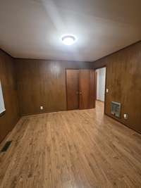 New painted ceiling and new blinds