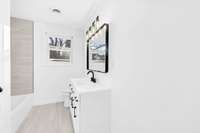 Upstairs full bathroom