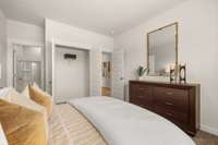 Downstairs guest suite with en suite bathroom