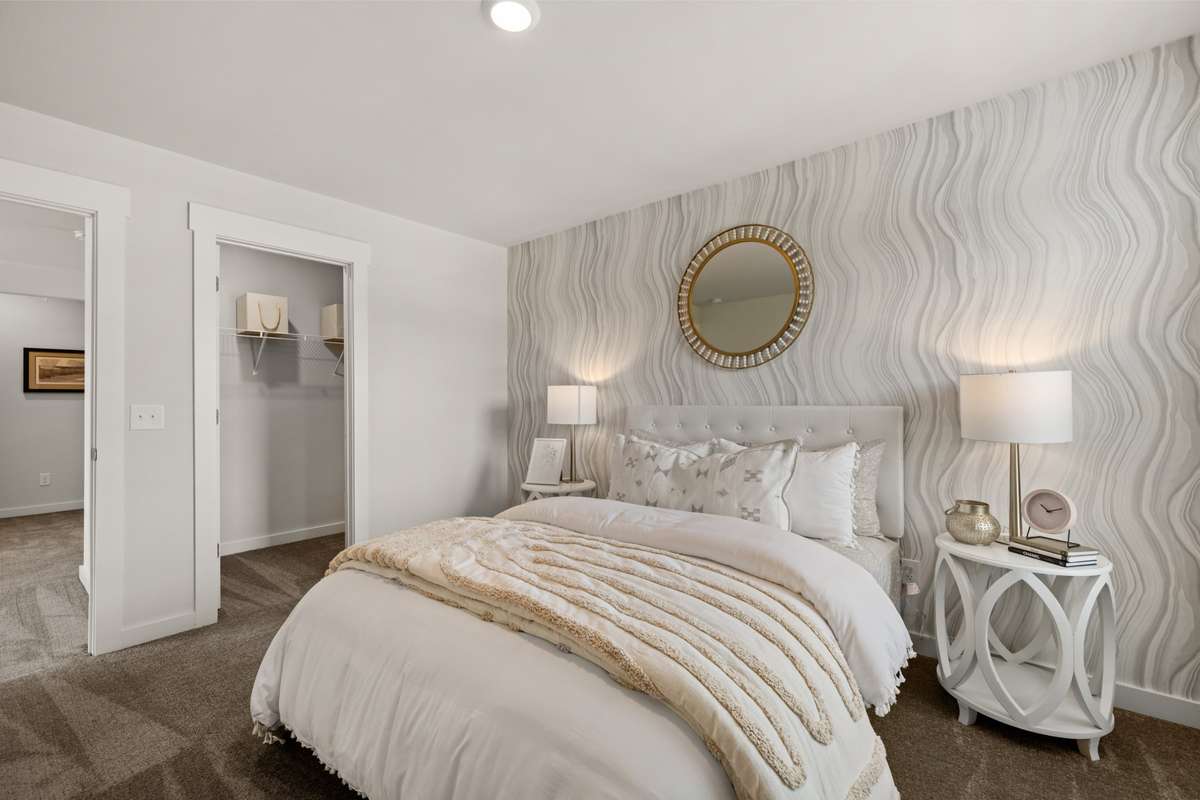 Secondary bedroom