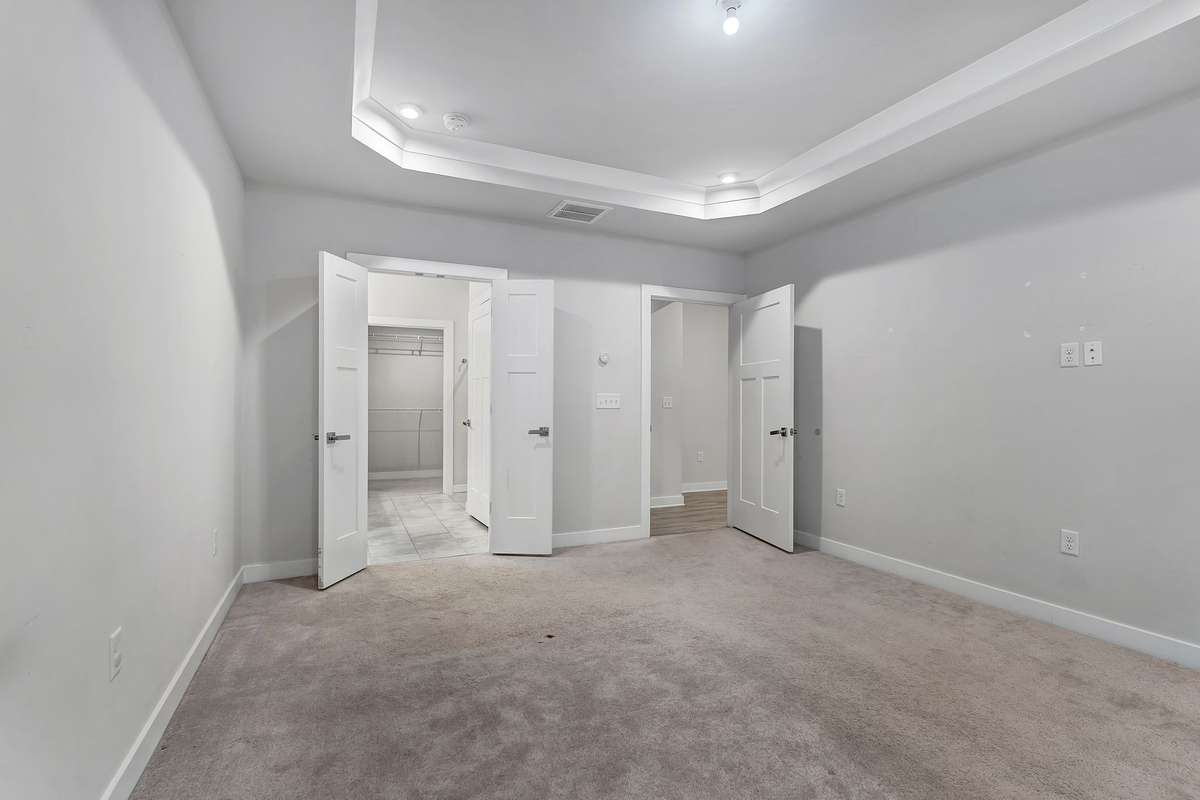 Attach bathroom as viewed from the owner suit