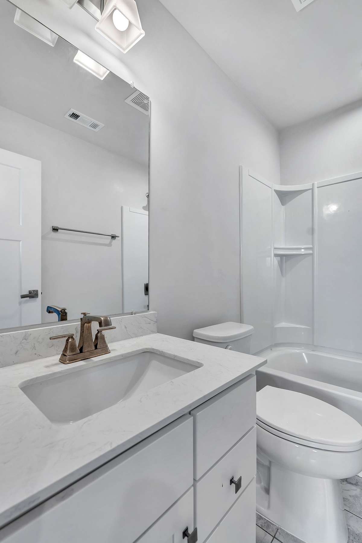Second full bath upstairs