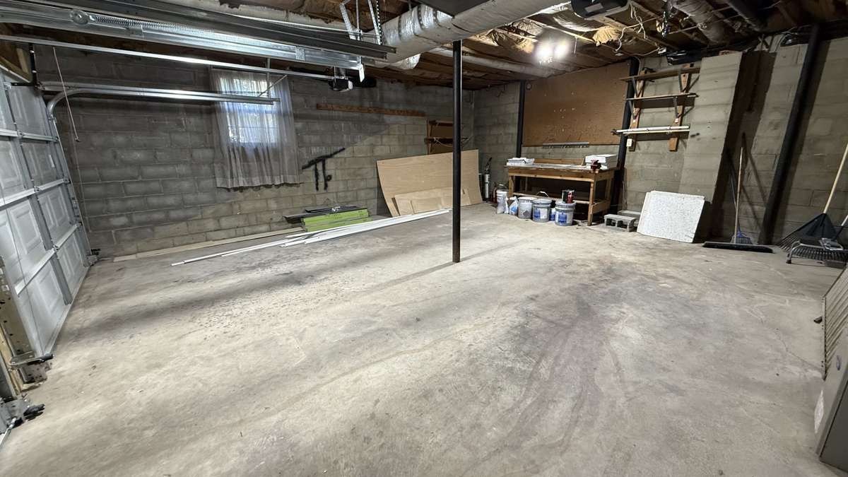 2 Car Garage