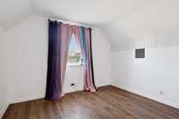 Upstairs front bedroom