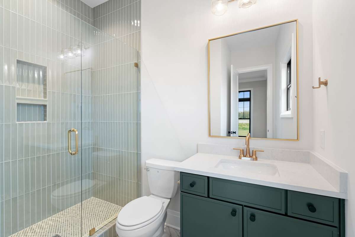 GUEST 2 BATHROOM