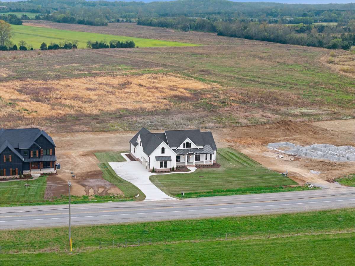 FEDERALLY PROTECTED LAND BEHIND YOU WITH NO NEIGHBORS
