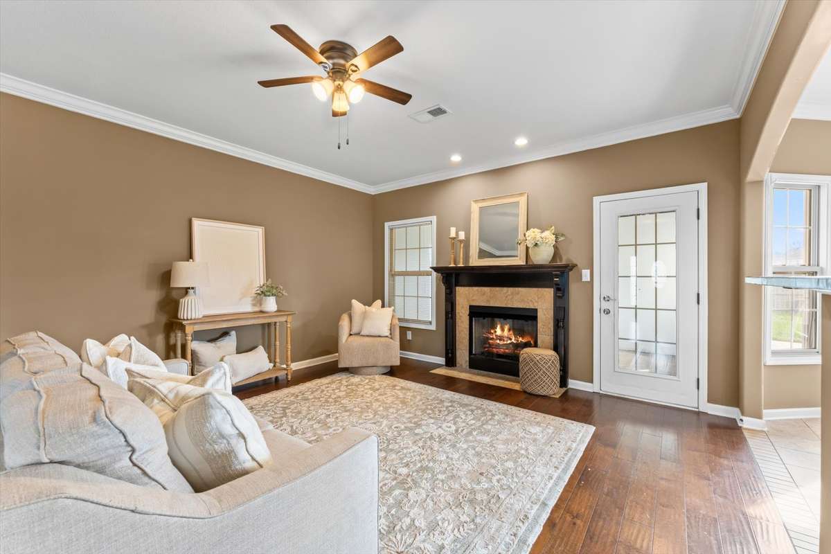 Living room with gas fireplace