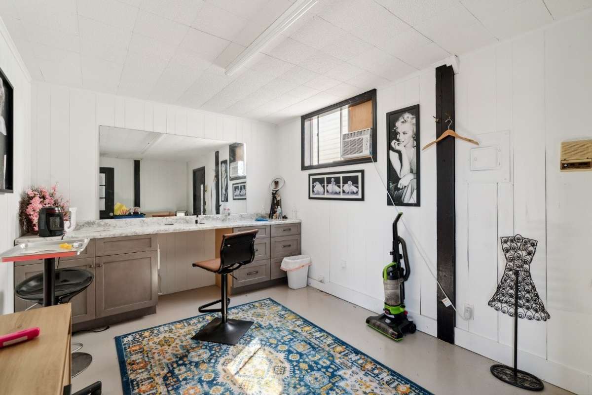 Shop Office/Salon
