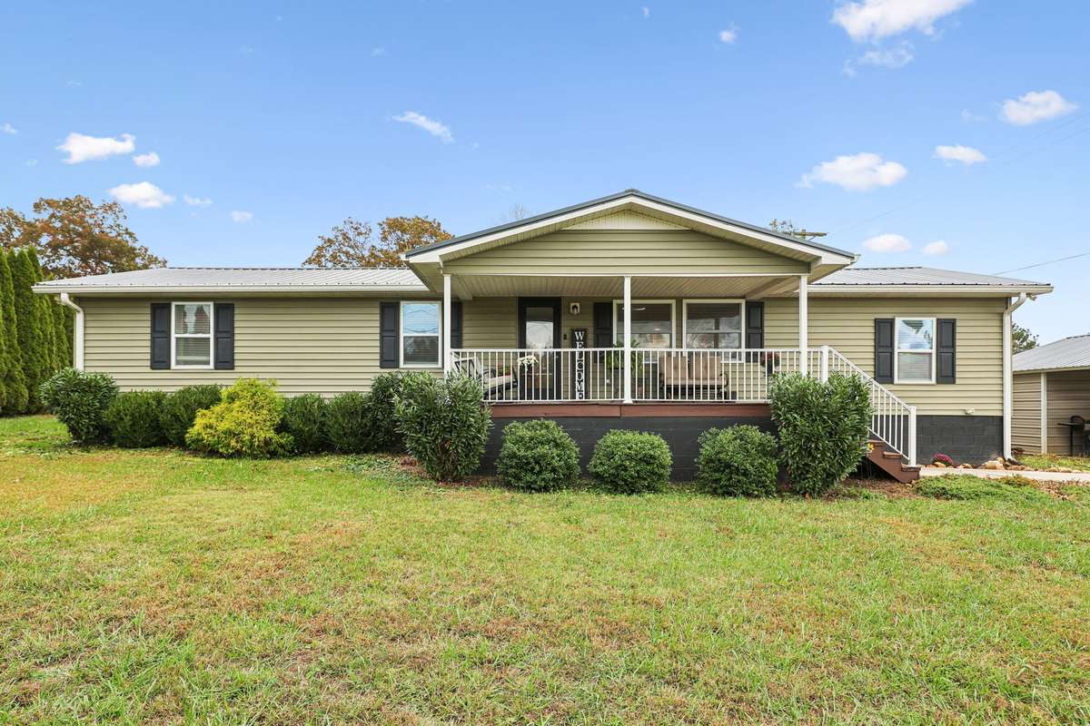 Welcome Home!  4775 New Tullahoma Hwy Manchester TN 37355