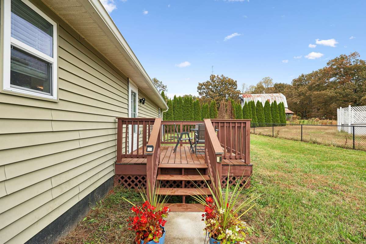Home also offers well-kept landscaping.  4775 New Tullahoma Hwy Manchester TN 37355