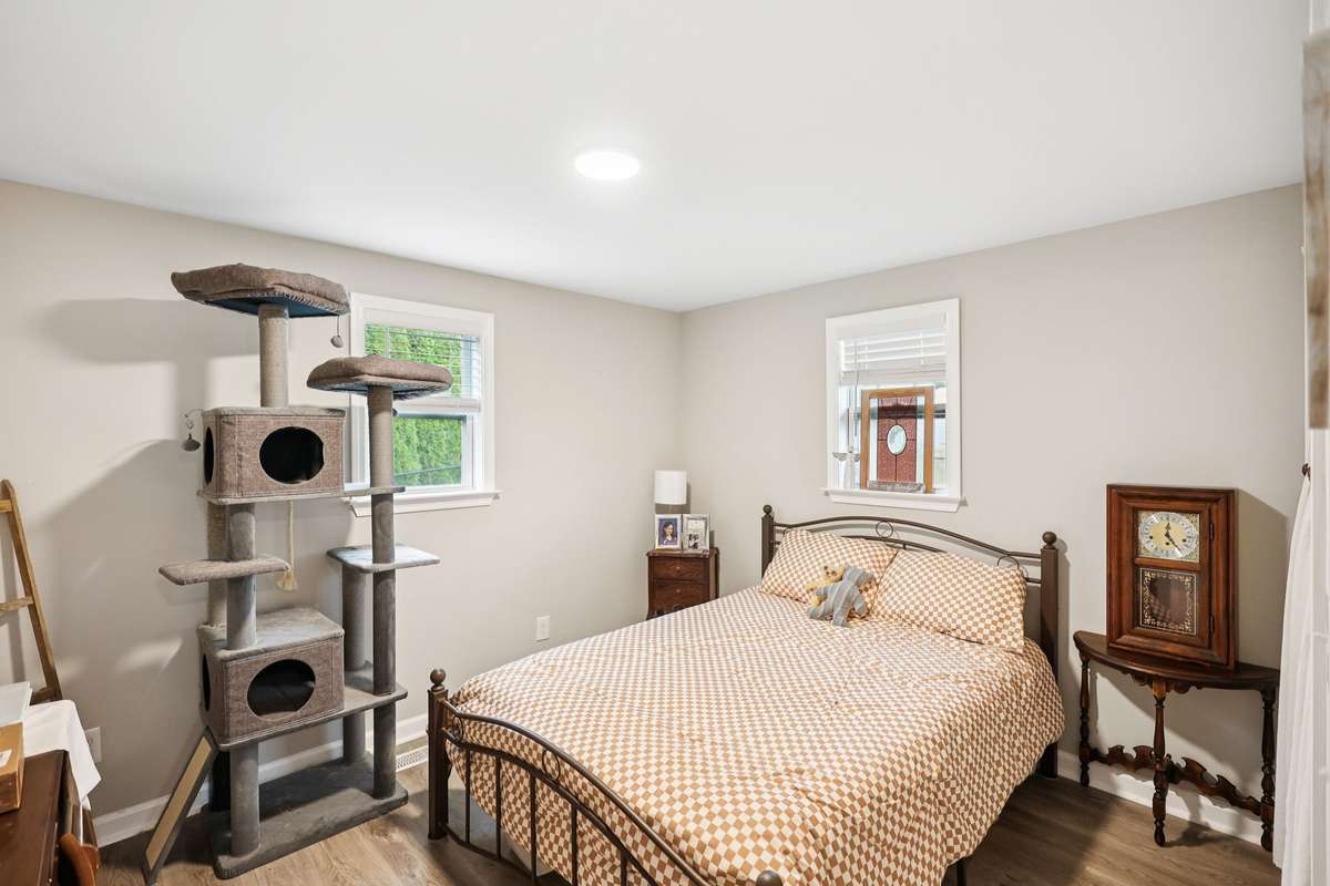 Office or hobby room currently used as a bedroom.  4775 New Tullahoma Hwy Manchester TN 37355