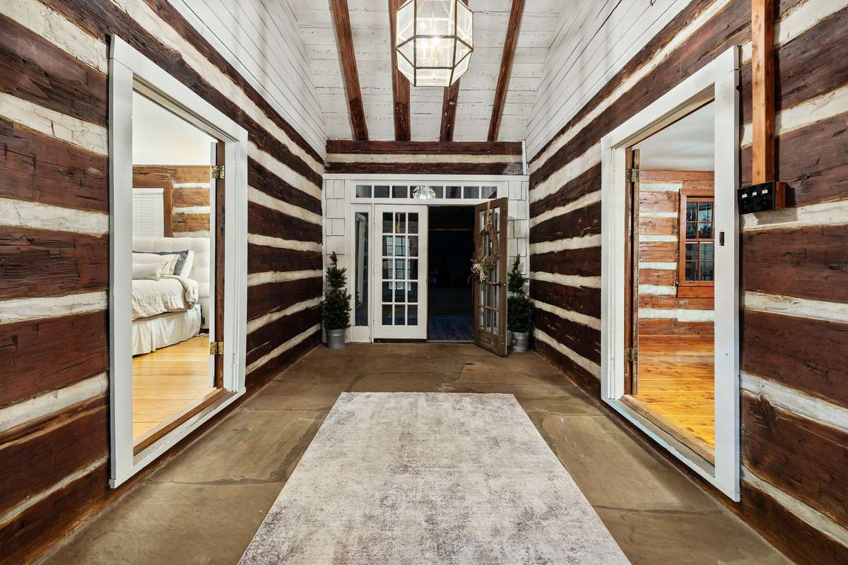 Photo courtesy of Luxury Homes of Tennessee