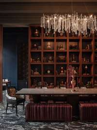 Level 3 - Staffed bar, owners’ lounge and library.