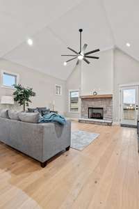 **PROPERTY DOES NOT COME FURNISHED**