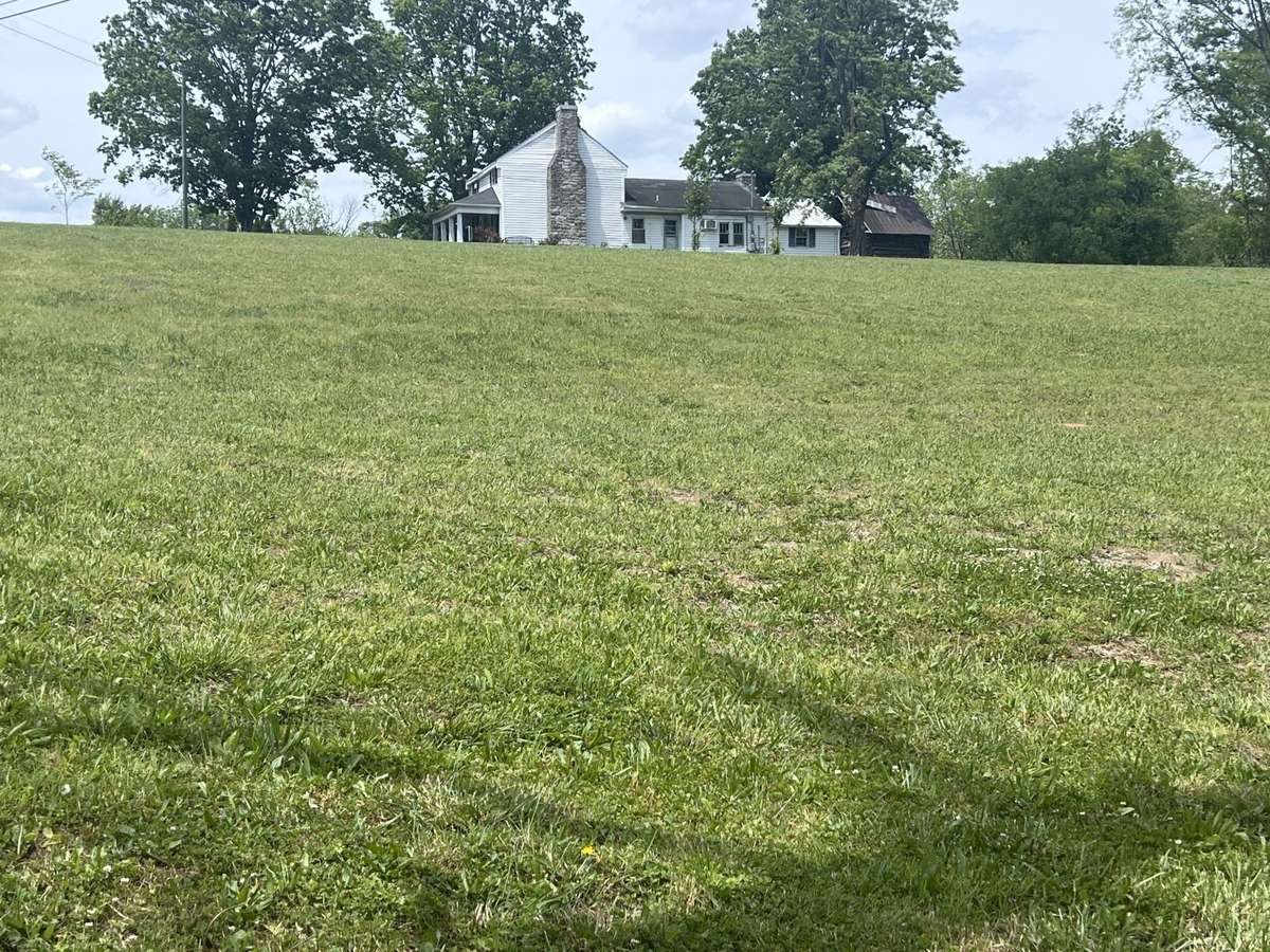 Gives "Little House on The Prairie" vibes