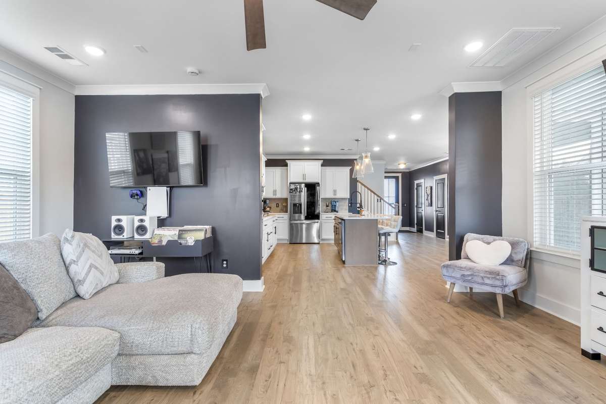 Don't you just love that flow? This is the entertainer's dream floorplan, there is room for all of your favorite people.