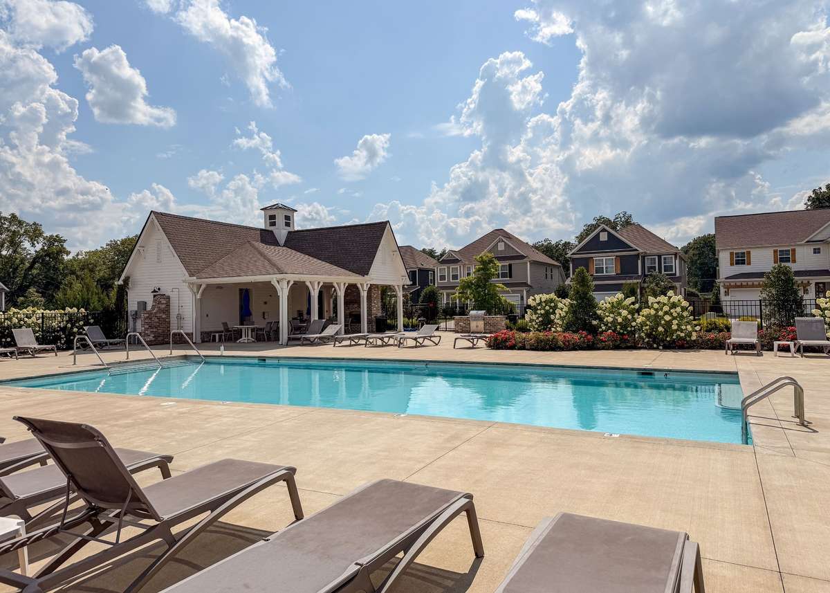 Club house and resort style pool... now that looks refreshing! Splish Splash... jump on in!