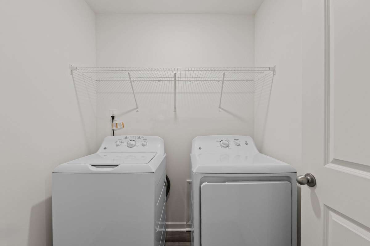 Walk in Laundry room