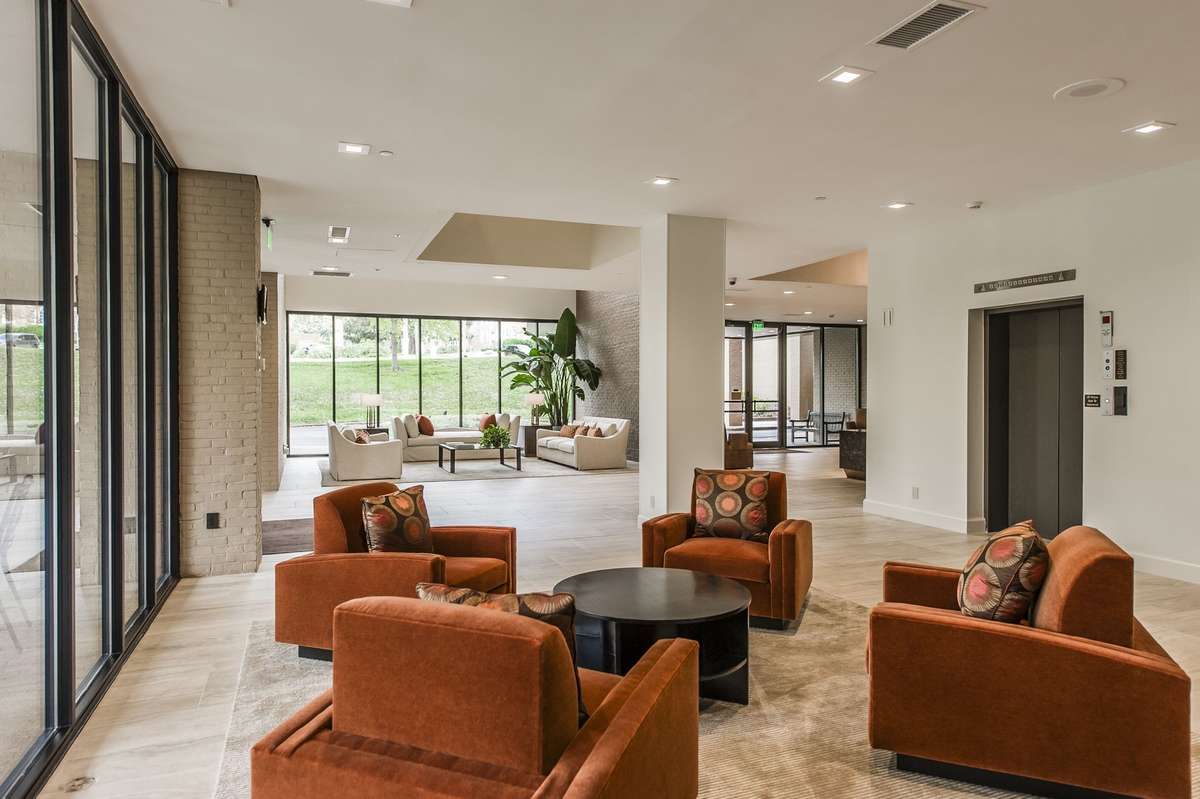 Enjoy welcoming Friends to your Spacious Front Entrance!