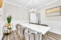 Formal dining/flex space