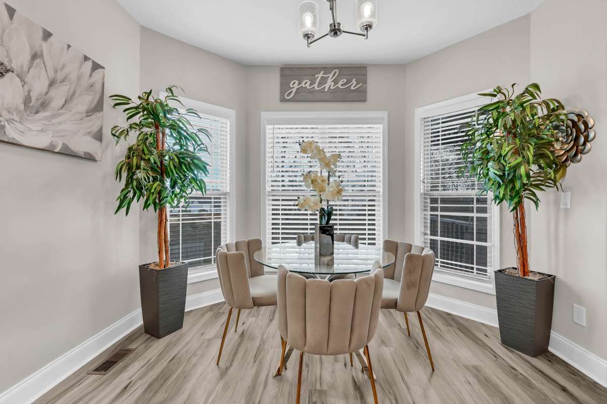 Eat In kitchen area