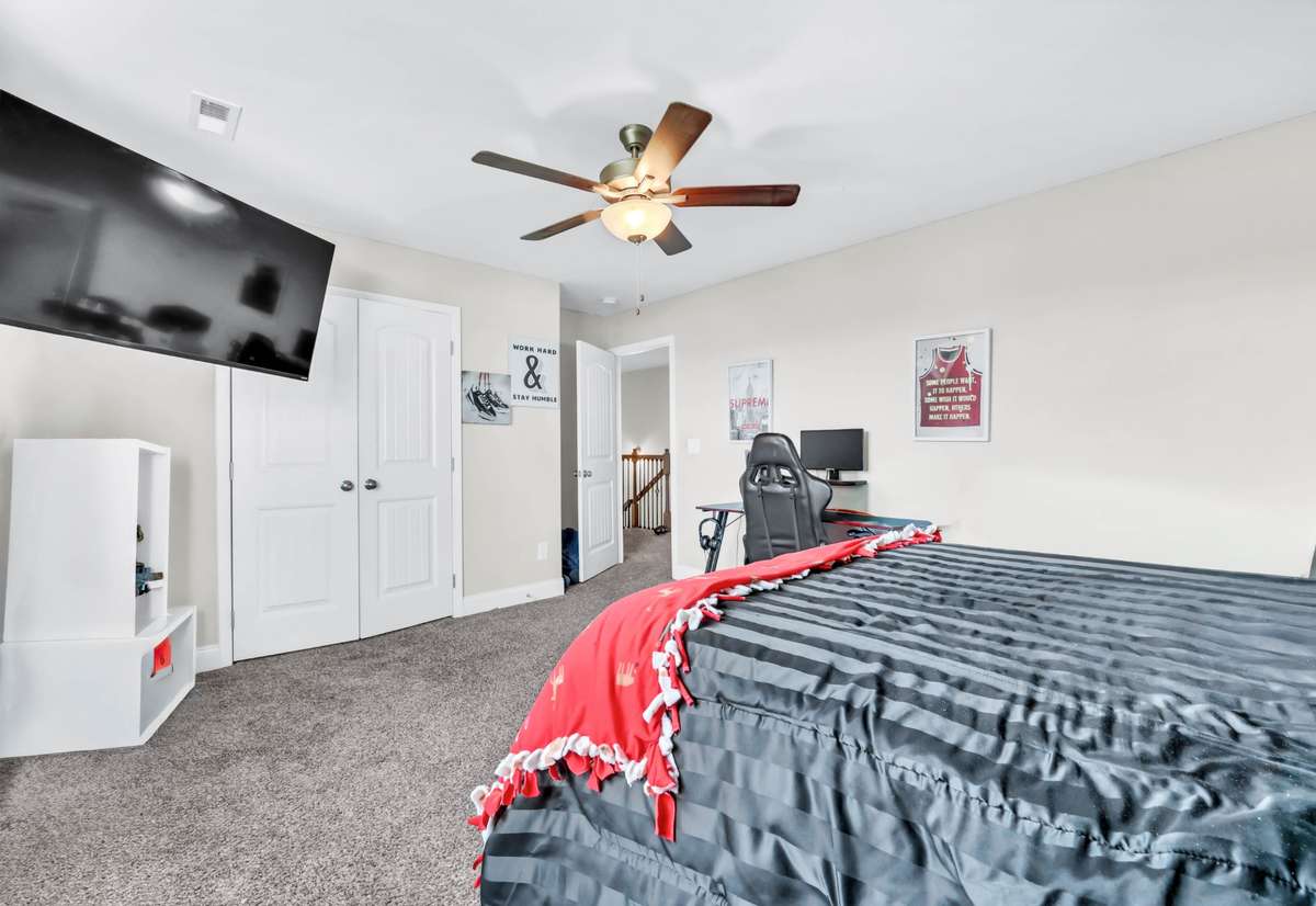 Upstairs bedroom