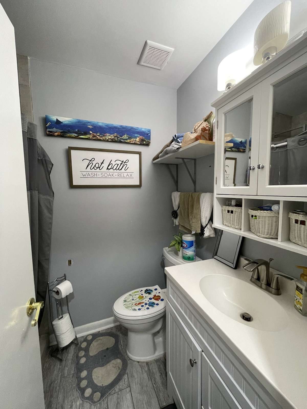 Full Bathroom