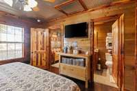 Upstairs Master Suite