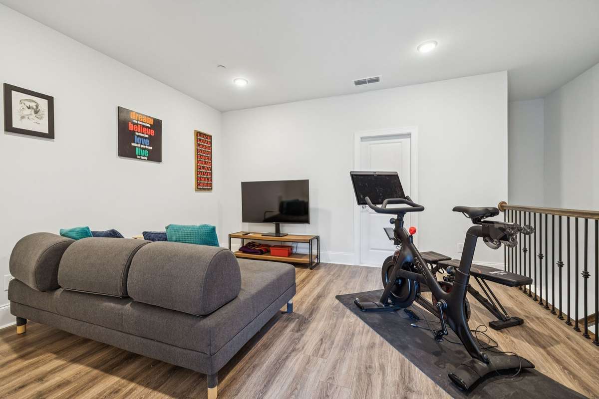 Flex space on 2nd level