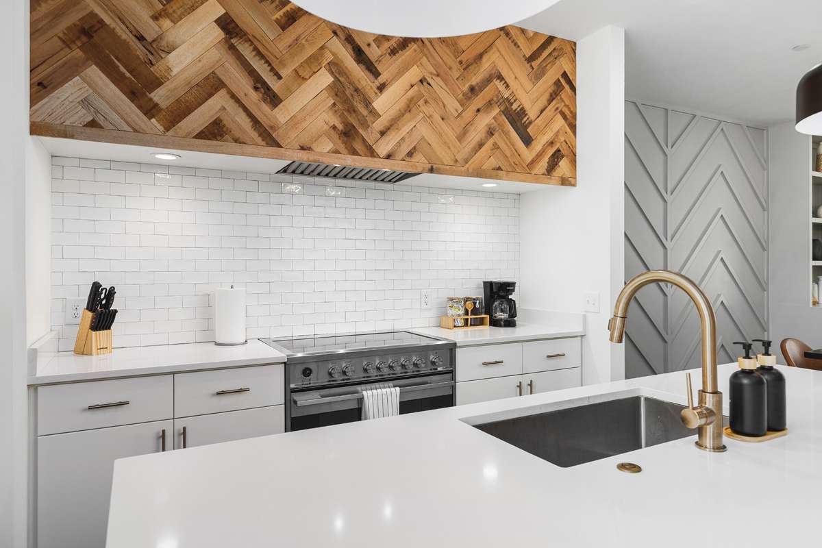 Island with sink - perfect for cooking