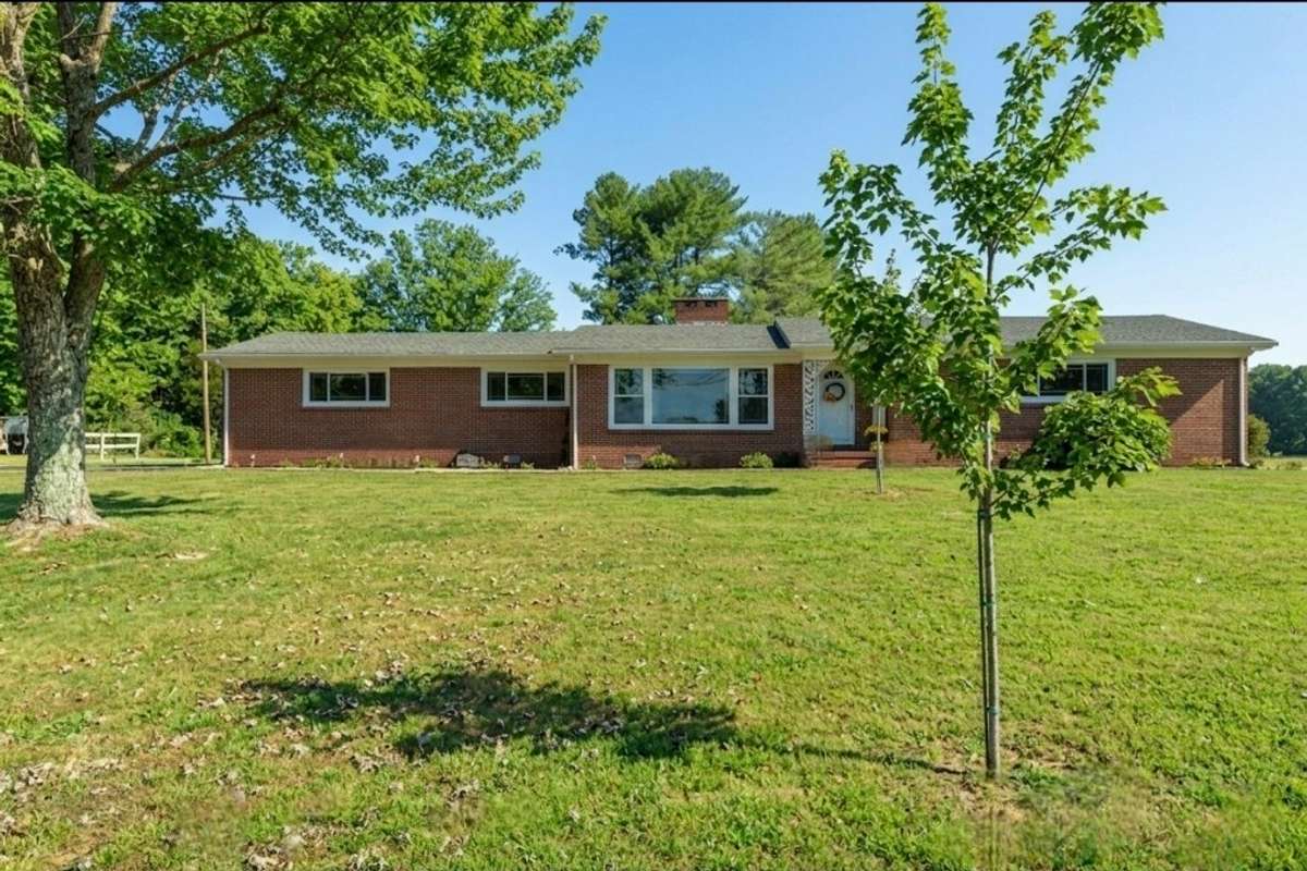 Welcome to 3564 Smithville Hwy